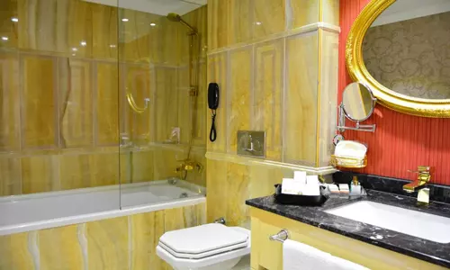 هتل اینتوریست پالاس اند اسپا باتومی